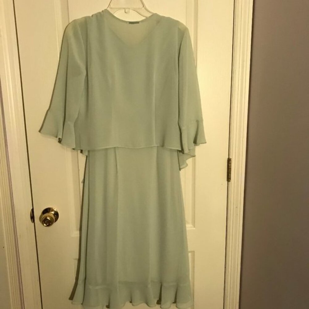 Dress - Picture 2 of 4